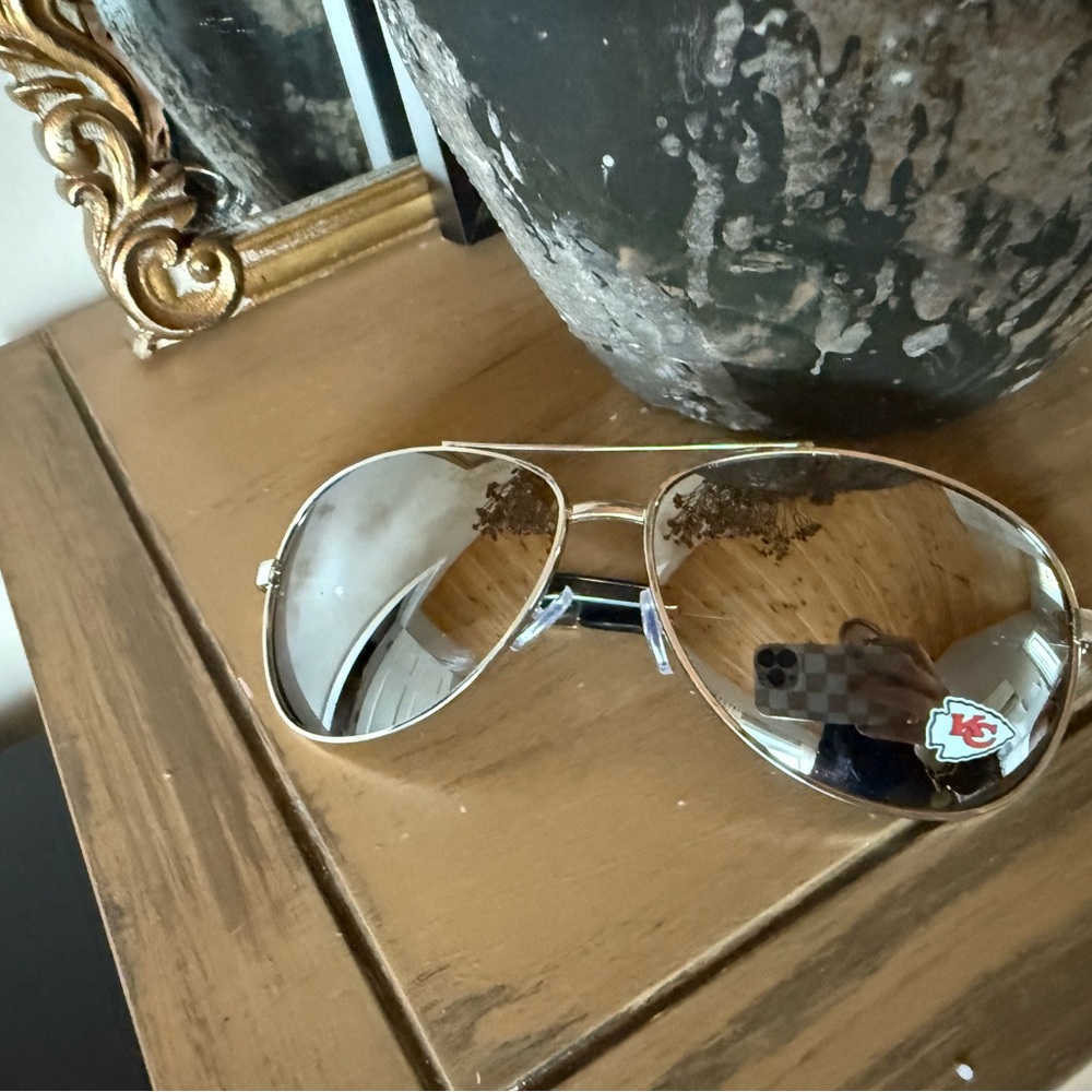 Kansas City Chiefs Aviator Sunglasses with Logo